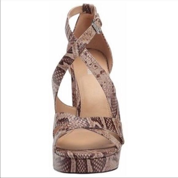 Michael KORS Lorene Leather Platform Sandal - Picture 12 of 12